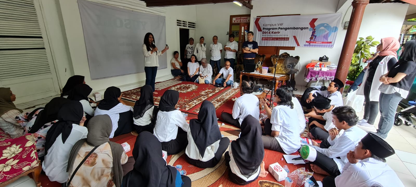 pelaksanaan acara pengembangan diri